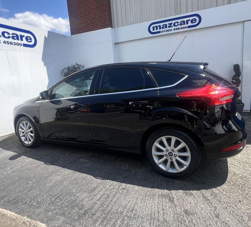 FORD FOCUS
