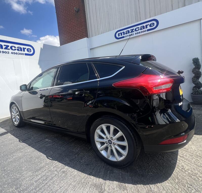FORD FOCUS