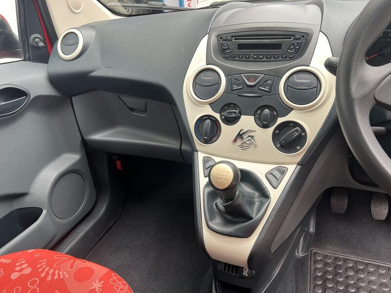 FORD KA