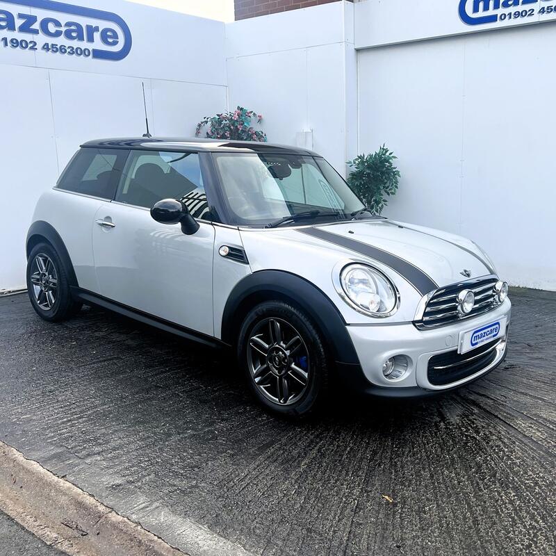 MINI HATCH