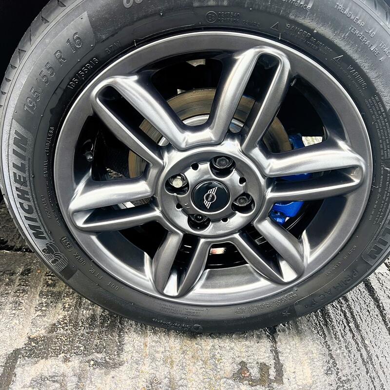 MINI HATCH