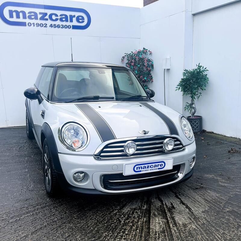 MINI HATCH
