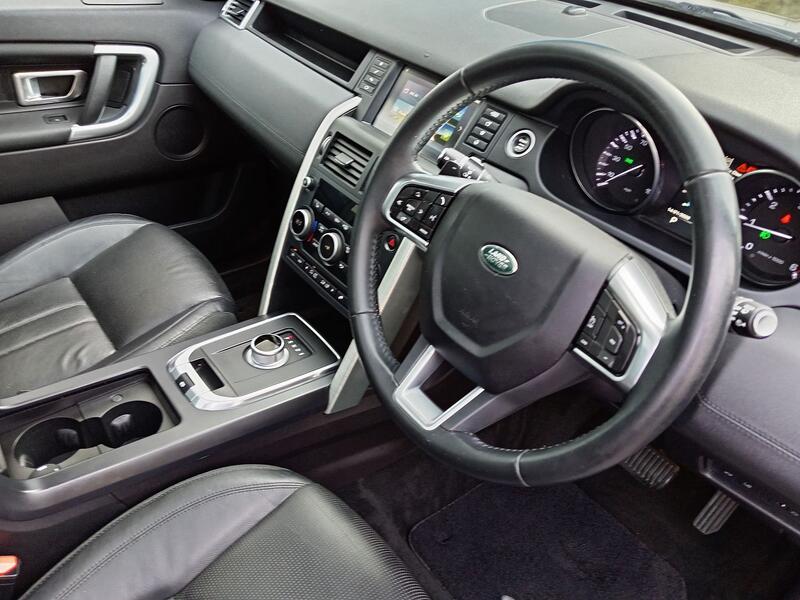 LAND ROVER DISCOVERY SPORT