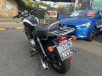 TRIUMPH BONNEVILLE 865