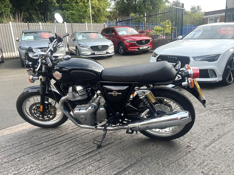 ROYAL ENFIELD INTERCEPTOR