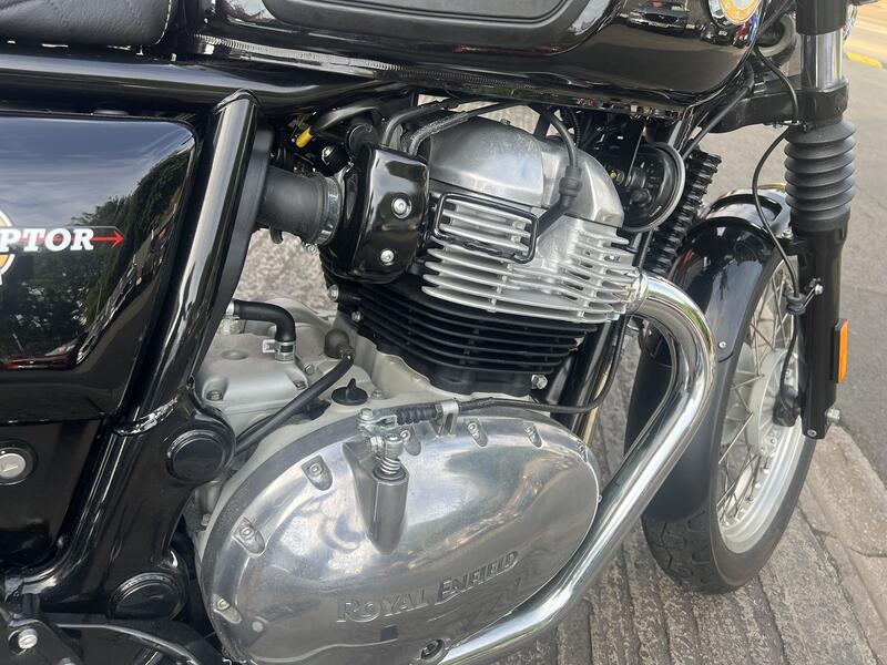 ROYAL ENFIELD INTERCEPTOR